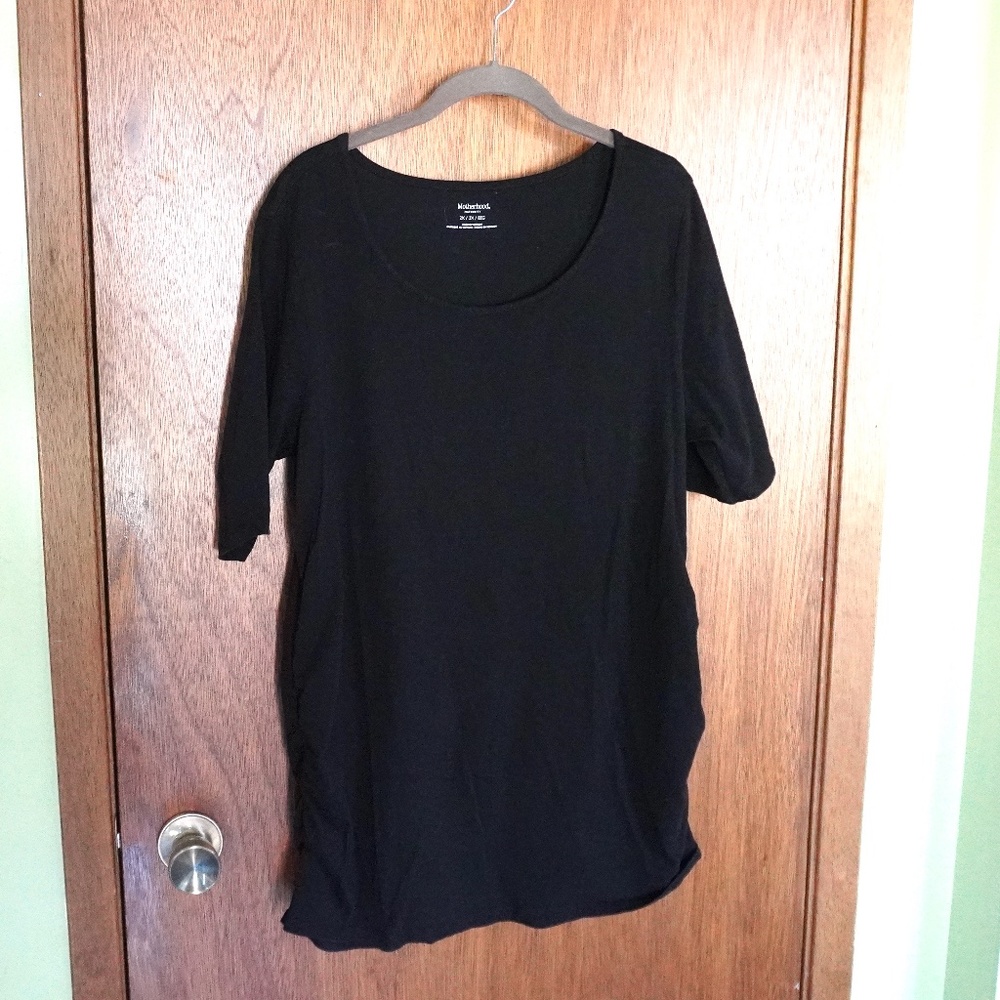 Black Maternity t-shirt